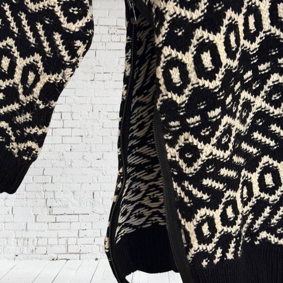 Ann taylor Black White Tunic Sweater Sz XL Wool Blend Geo Aztec Graphic Knit - Picture 4 of 11